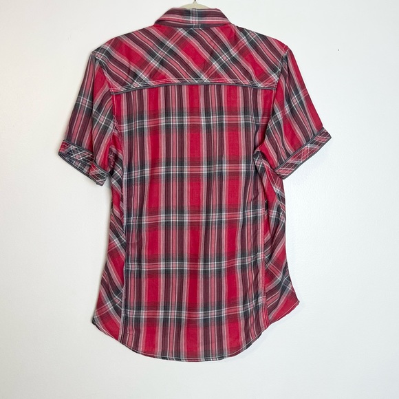 BKE Standard Fit Red Plaid Black Snap Short Sleeve Shirt Men’s Size Medium - Picture 11 of 12